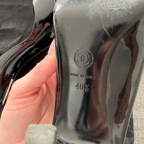Chanel black patent leather peep toe pumps - Picture 6 of 7